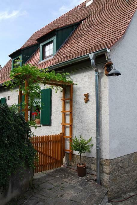 Ferienwohnung Geiernest Оксенфурт Экстерьер фото